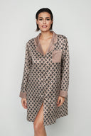 Chemise de nuit Selmark satinée et boutonnée