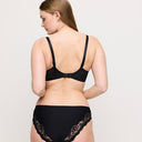Madison Brief - Primadonna