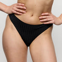 Thong Avero