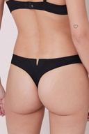 Thong String Saga – Simone Pérèle